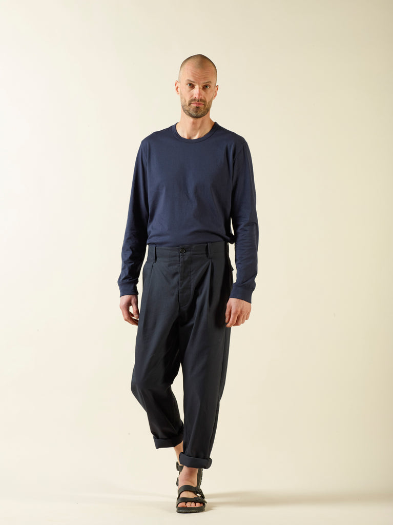 pleated trouser