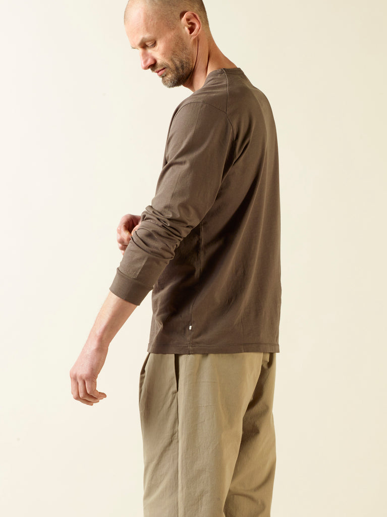 t-shirt long sleeve