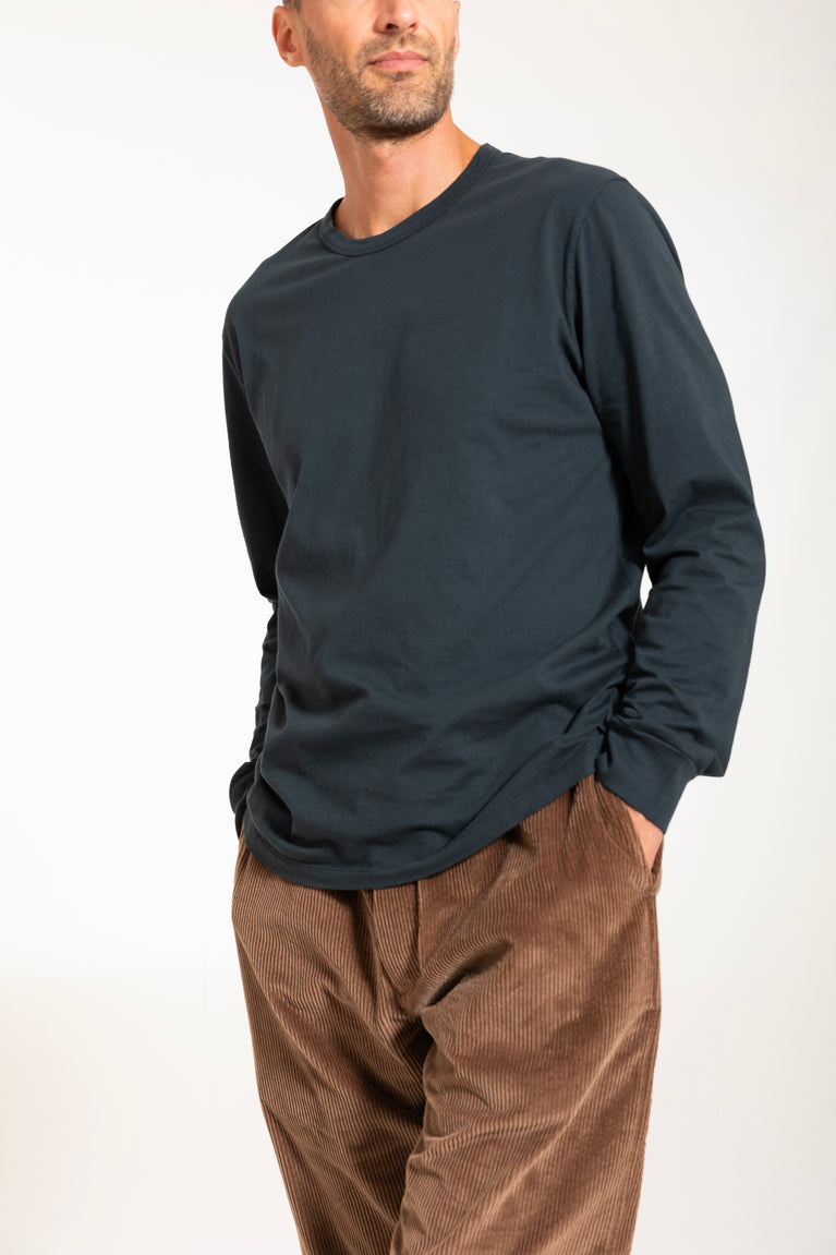 t-shirt long sleeve