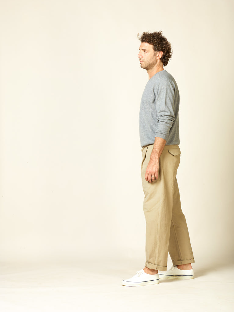 pleated trouser