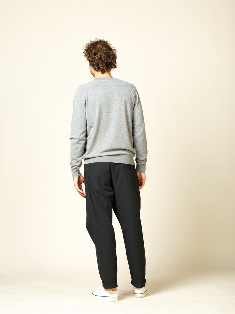 v neck sweater