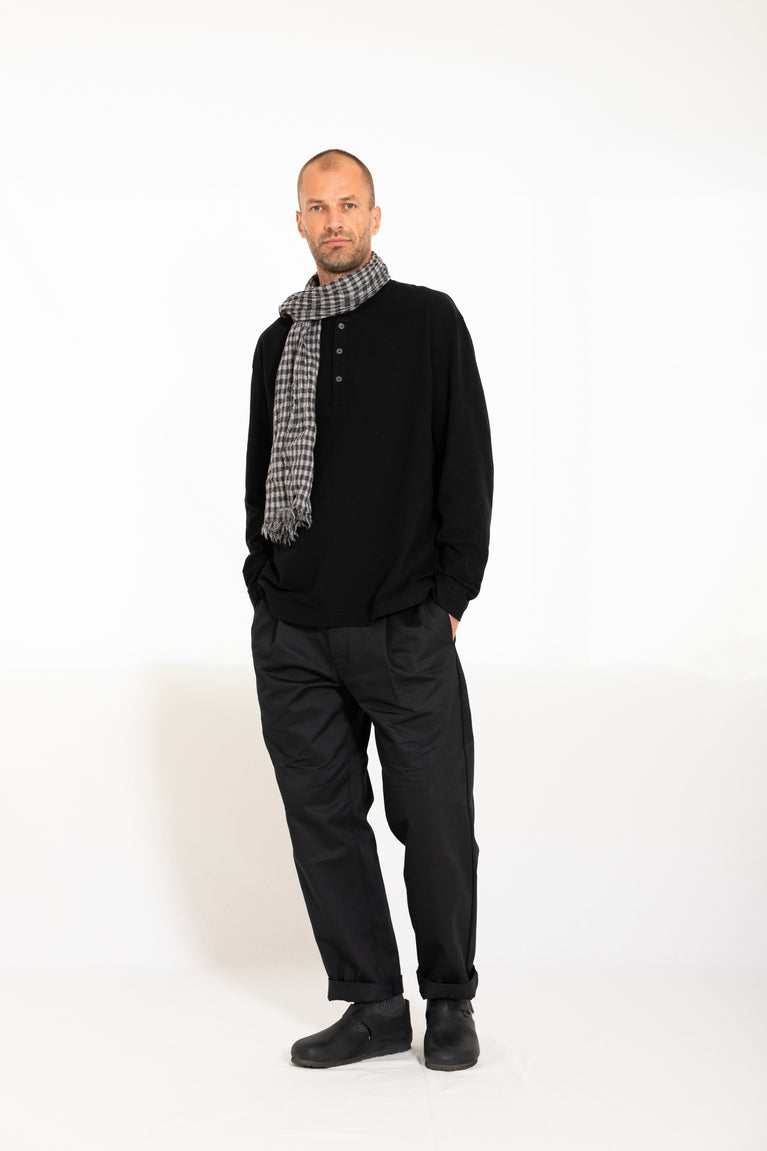 pleated trouser