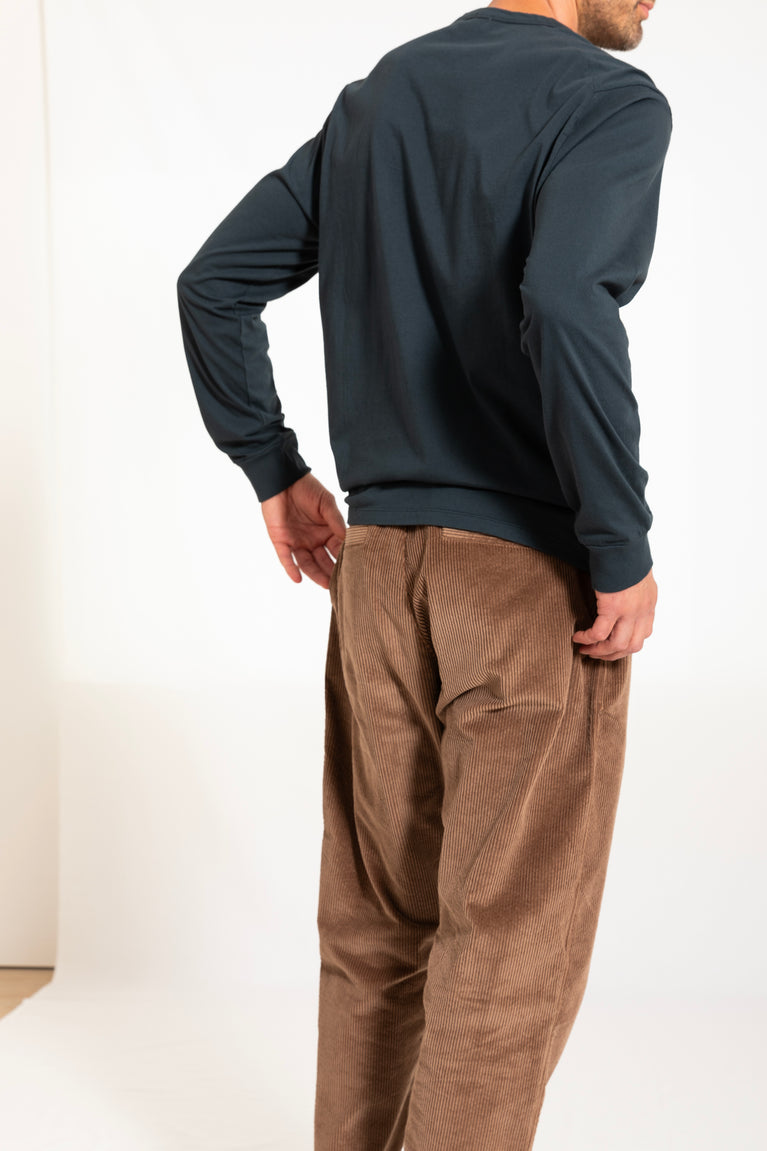 t-shirt long sleeve