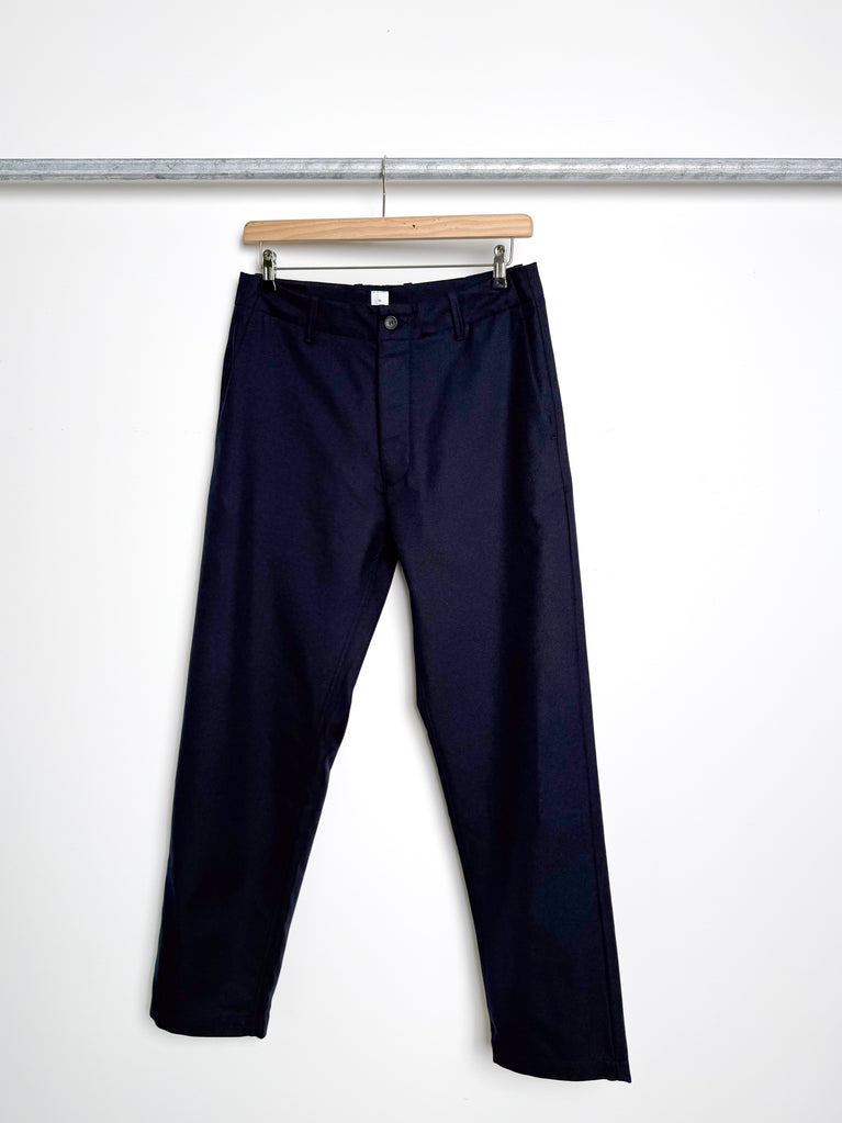 regular trouser