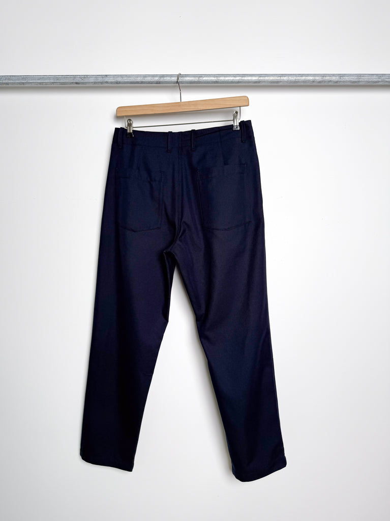 regular trouser
