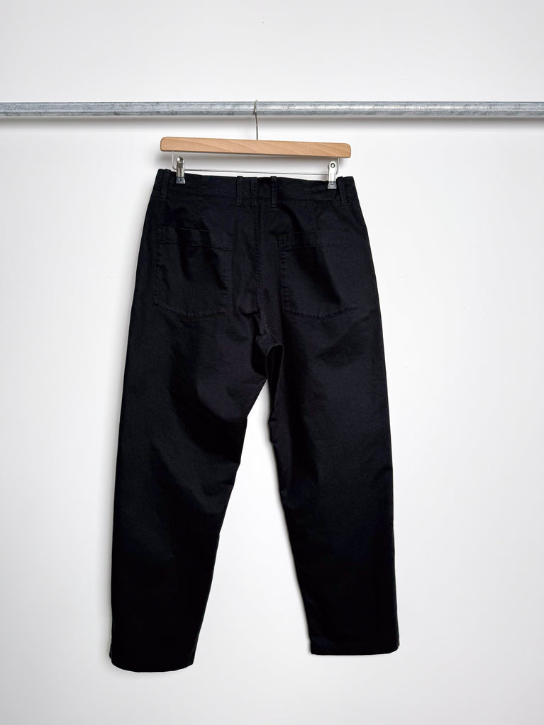 regular trouser