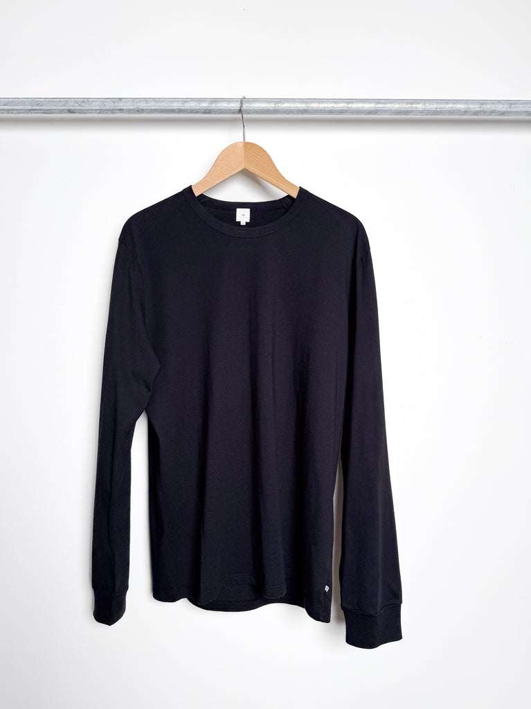 t-shirt long sleeve