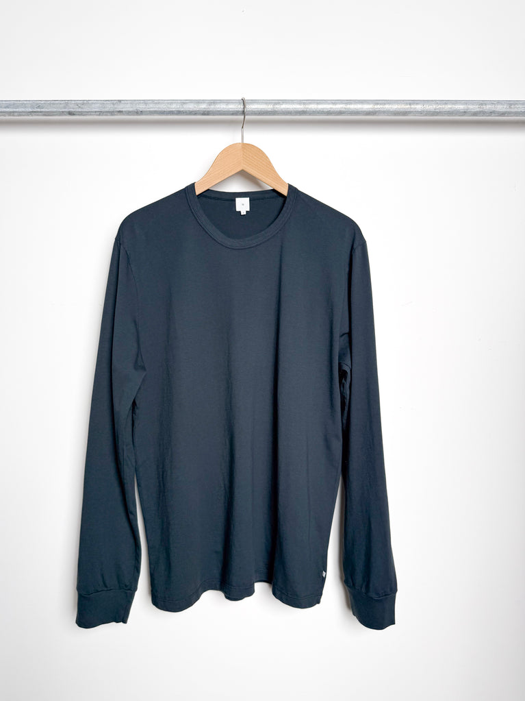 t-shirt long sleeve